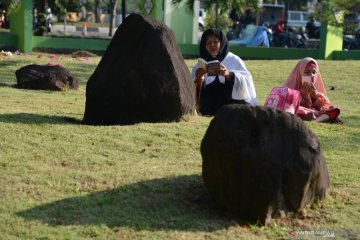 Ziarah kubur peringati 15 tahun tsunami di Aceh