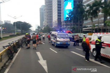 Tujuh pesepeda ditabrak minibus di Jalan Sudirman