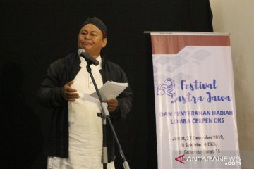 Sastrawan: Sastra Jawa akan tetap bertahan di era milenial