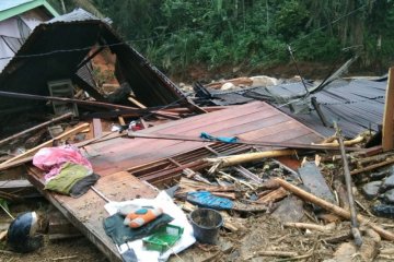 BPBD Sumut: Banjir di Labuhan Batu Utara satu keluarga hilang