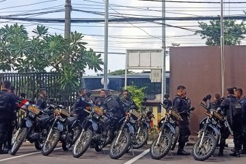 Polrestro Jaktim siagakan penembak jitu di titik rawan tahun baru