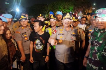 Hujan reda, Pintu masuk Timur Ancol dipadati pengunjung