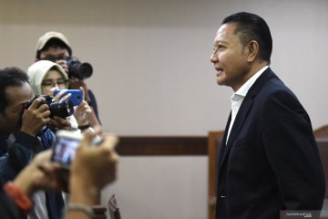 Sidang dakwaan kasus suap impor bawang putih