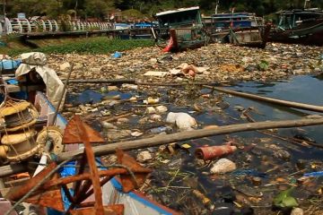 Plastik paling mendominasi pencemaran laut di Banda Aceh