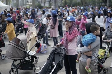 1000 Ibu dan anak pecahkan rekor MURI Olahraga menggunakan Kereta Dorong bayi