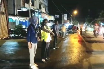 Pemuda Muslim amankan ibadah Natal di Jayapura