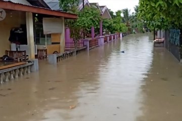 Tiga hari dilanda hujan ribuan rumah di Pangkalpinang terendam banjir