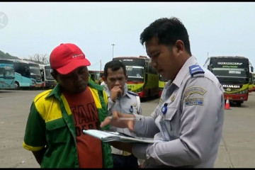 Wali Kota Cilegon pastikan kelaikan angkutan bus jelang Natal dan tahun baru