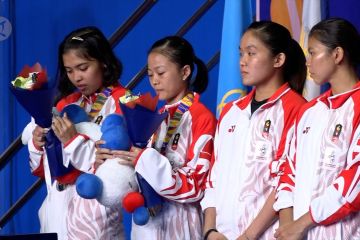 Bulu tangkis beregu putri sumbang Perak untuk Indonesia