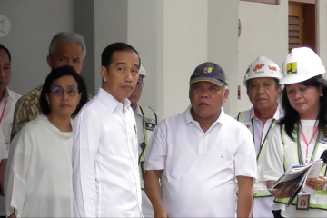 Presiden Joko Widodo tinjau progres rehabilitasi Pasar Johar Semarang