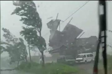 Puting beliung hancurkan 30 rumah di Jember