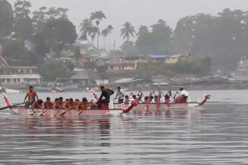 Solu Bolon, bangkitkan pariwisata Danau Toba