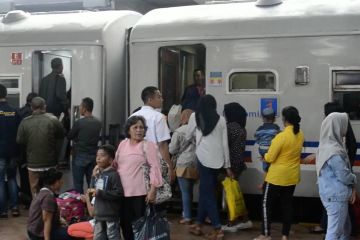 Menhub: tiket kereta api sudah terjual 57%