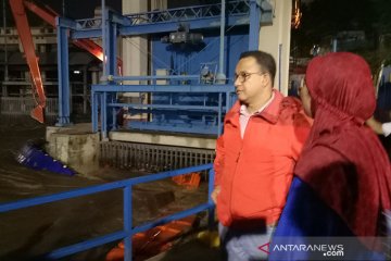 Kamis pagi, beberapa pintu air siaga satu di Jakarta