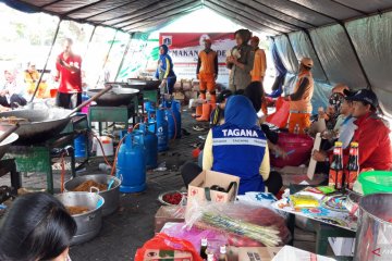 Posko logistik Jakarta Barat kekurangan pasokan air bersih