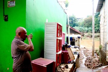 Korban banjir di Pejaten Timur butuh air bersih