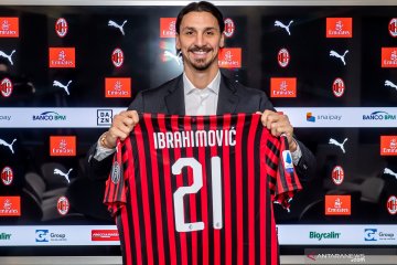 Ibrahimovic pilih nomor 21 saat resmi diperkenalkan sebagai pemain AC Milan