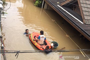 Hujan petir diperkirakan terjadi di Jaksel dan Jaktim Jumat sore