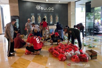 Bulog pasok bahan pangan untuk korban banjir Jabodetabek