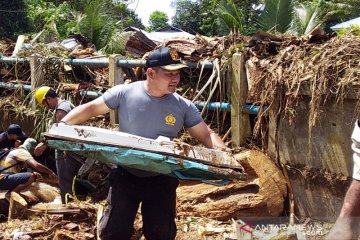 TNI Polri kembali turunkan personil bantu korban bencana di Lebo