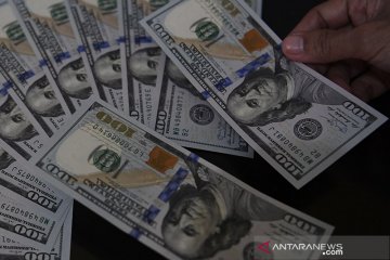 Dolar AS melemah di tengah ketegangan geopolitik