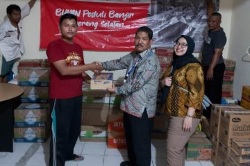 Hutama Karya salurkan bantuan bagi korban banjir di Tangerang Selatan