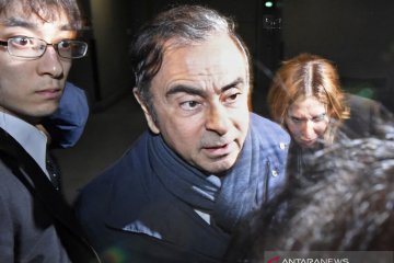 Ghosn tinggalkan Jepang setelah tidak diawasi "mata-mata" bayaran