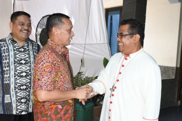 "Open House" Keuskupan Agung Medan silaturahim positif, sebut Pangdam