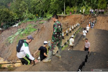 21 jembatan di Lebak akan dibangun setelah tanggap darurat