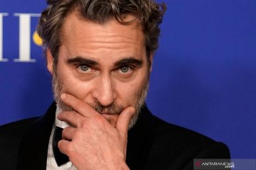 Joaquin Phoenix "Joker" raih aktor terbaik di Golden Globe 2020