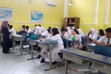 Sekolah di Jakarta memulai kegiatan belajar pascabanjir