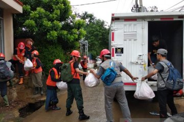 HA-IPB salurkan 1.900 paket bantuan untuk korban banjir di Jabodetabek