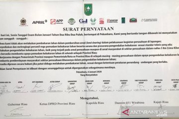 11 perusahaan besar di Riau teken surat pernyataan tidak bakar lahan