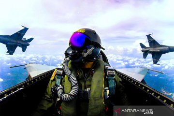 TNI AU terbangkan empat F-16 ke Natuna