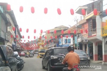 10.000 lampion meriahkan perayaan Imlek di Singkawang