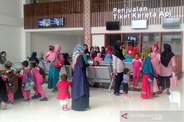 Animo masyarakat jajal KA Bandara Soemarmo-Stasiun Solobalapan tinggi