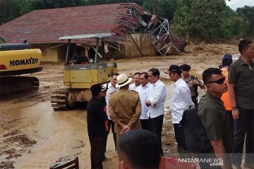 Humaniora kemarin, gempa di Aceh hingga Jokowi kunjungi korban longsor