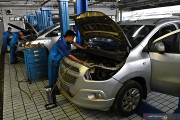 Layanan perbaikan mobil dan motor yang terendam banjir