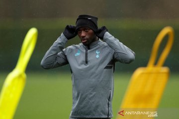 Moussa Sissoko sukses operasi lutut, tapi harus absen hingga April