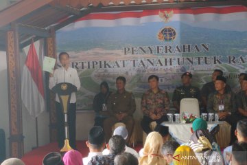 Presiden Jokowi sebut penyerahan sertifikat simbol Natuna wilayah RI