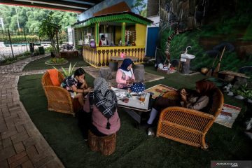 Pemkot Jaksel gencarkan penataan taman di Cilandak