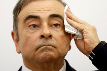 Pengacara Ghosn di Jepang mundur setelah bos Nissan itu buron