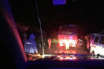 Akses jalan Lintas Barat Sumatera terputus