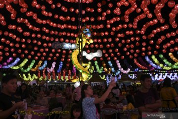 Ribuan lampion meriahkan Sriwijaya Lantern Festival