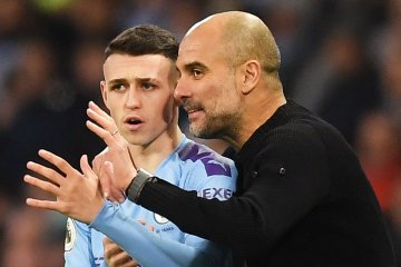 Pep Guardiola siapkan Phil Foden sebagai pengganti David Silva