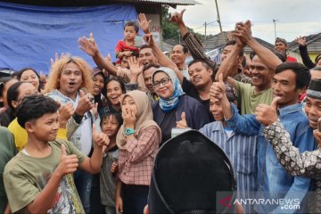 Pemeran "Preman Pensiun" bantu hilangkan trauma warga Sukajaya Bogor