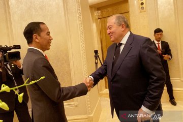 Presiden Jokowi melakukan pertemuan bilateral dengan Presiden Armenia