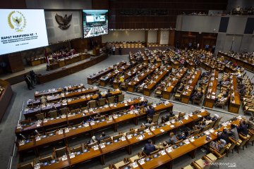 DPR akan berikan buku panduan protap penanganan COVID-19 ke Kemenkes