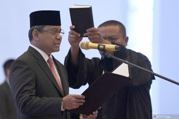 Suahasil Nazara gantikan Mardiasmo sebagai anggota Dewan Komisioner OJK