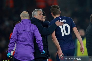 Mourinho perkirakan Harry Kane absen sampai musim depan